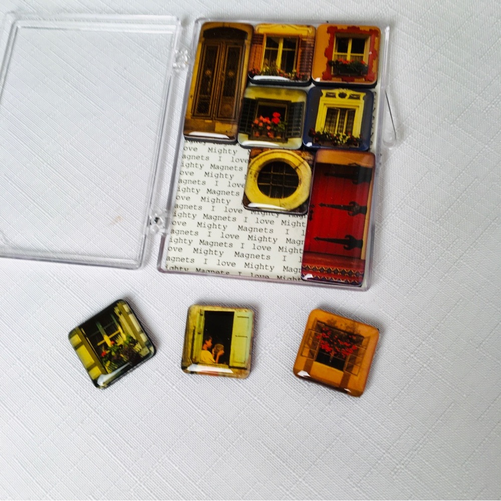 Magnet Set with images of European Windows & Doors